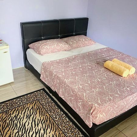 Merdeka Guest House 2 쿠칭 외부 사진