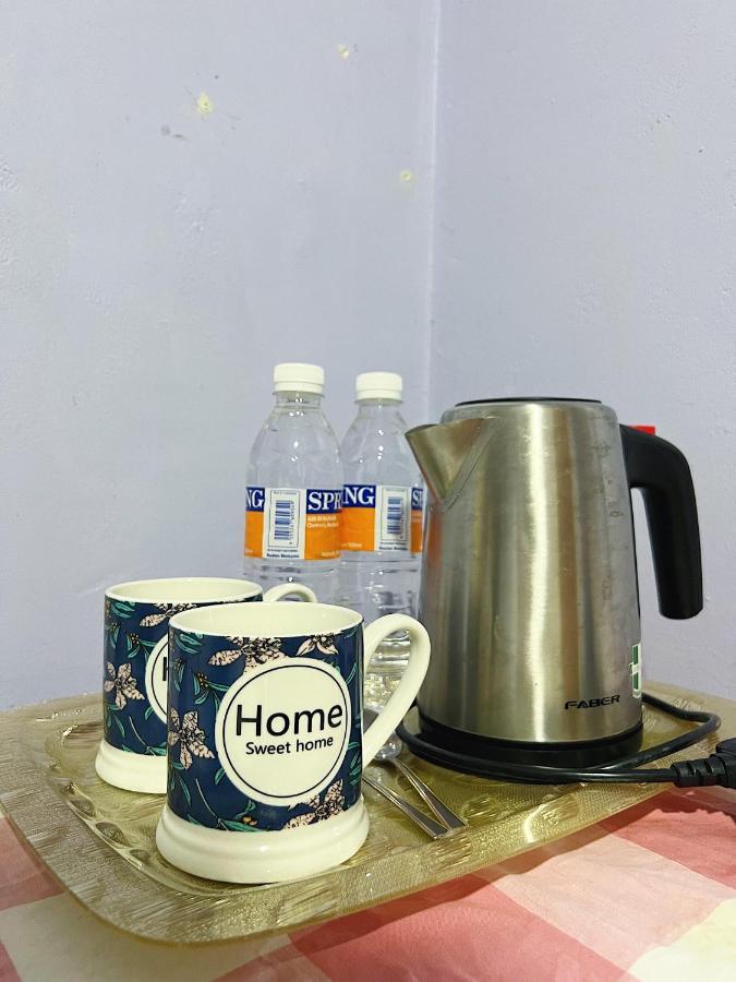 Merdeka Guest House 2 쿠칭 외부 사진