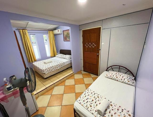 Merdeka Guest House 2 쿠칭 외부 사진