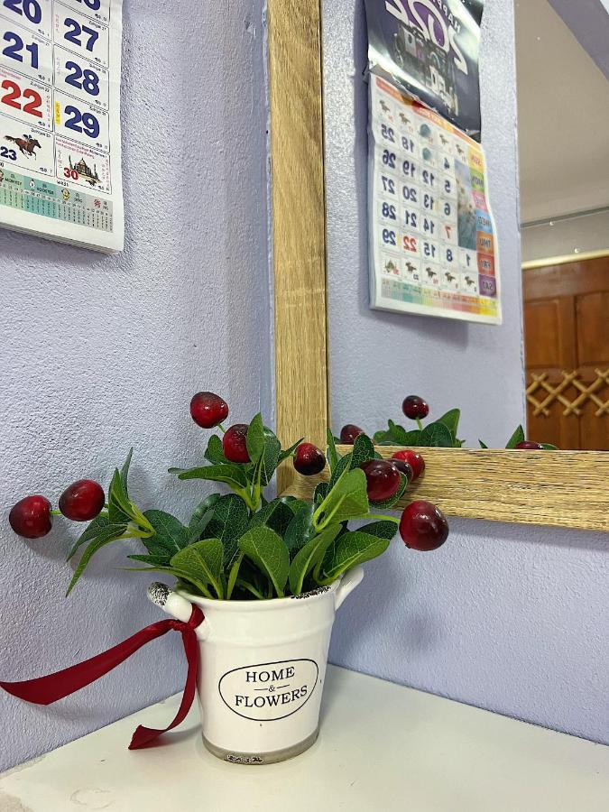 Merdeka Guest House 2 쿠칭 외부 사진