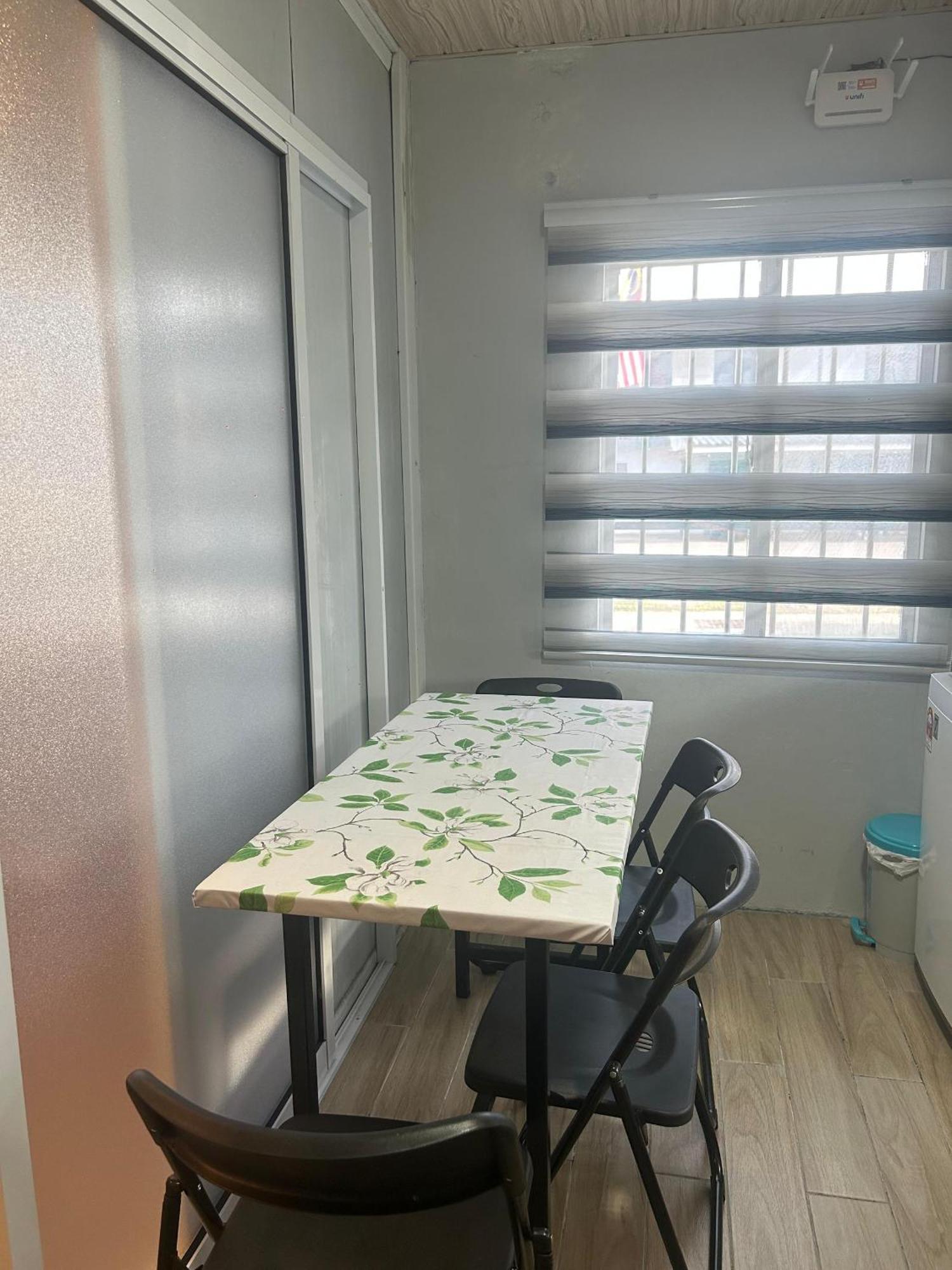 Merdeka Guest House 2 쿠칭 외부 사진