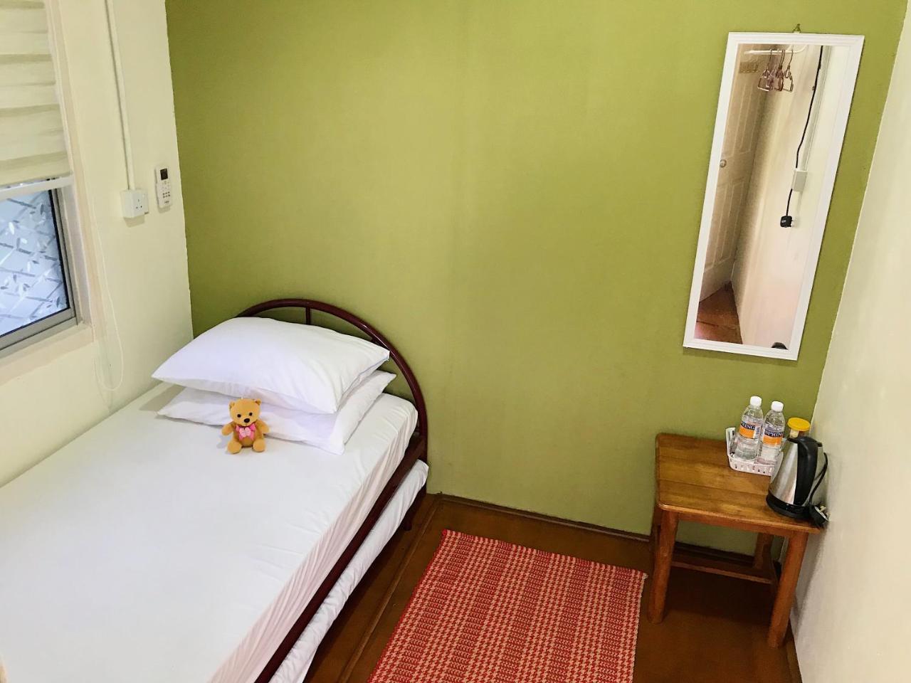 Merdeka Guest House 2 쿠칭 외부 사진