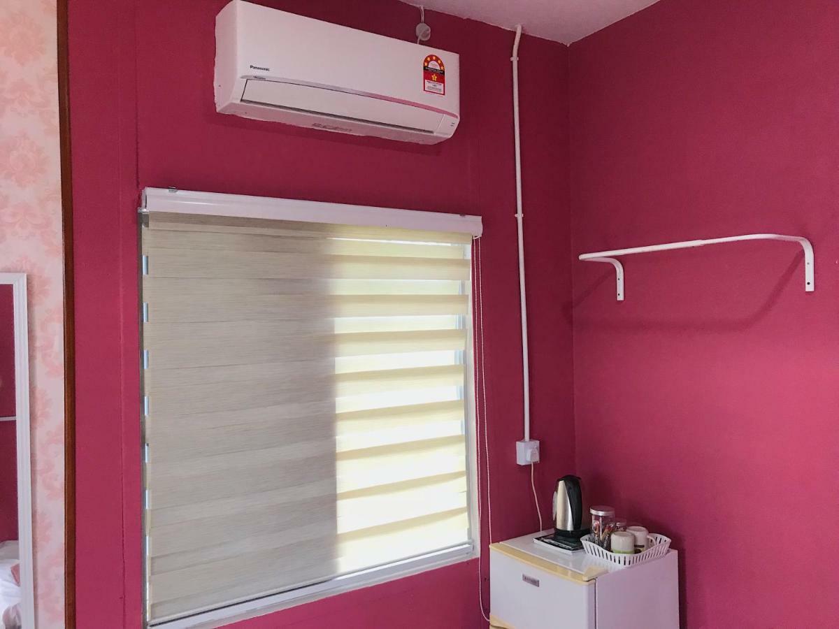 Merdeka Guest House 2 쿠칭 외부 사진
