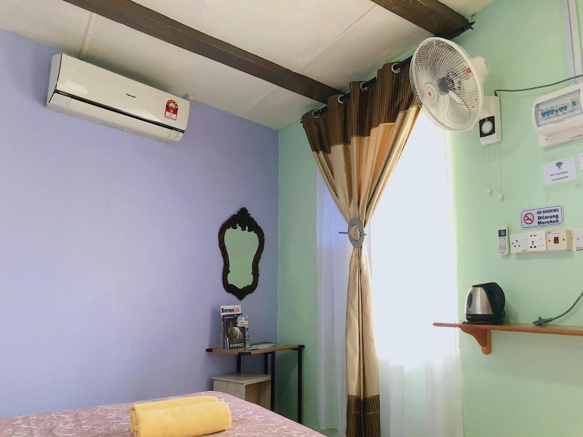 Merdeka Guest House 2 쿠칭 외부 사진