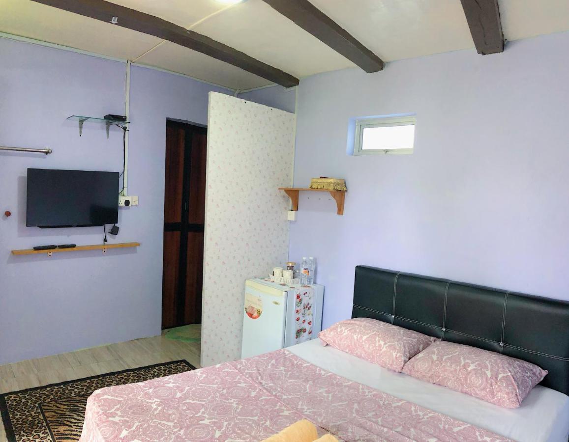 Merdeka Guest House 2 쿠칭 외부 사진