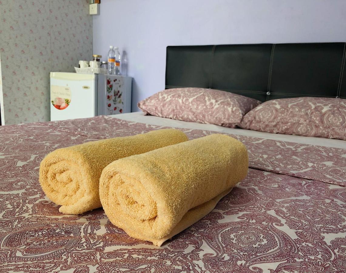 Merdeka Guest House 2 쿠칭 외부 사진